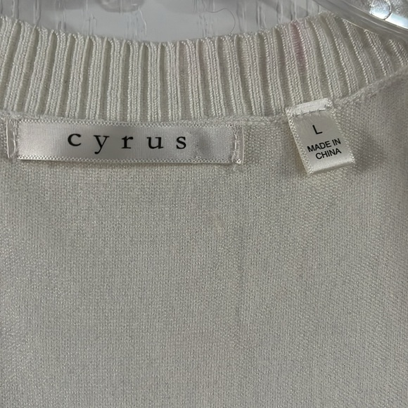 Cyrus Ivory Cream Vest with Fringe Size L - Picture 3 of 3